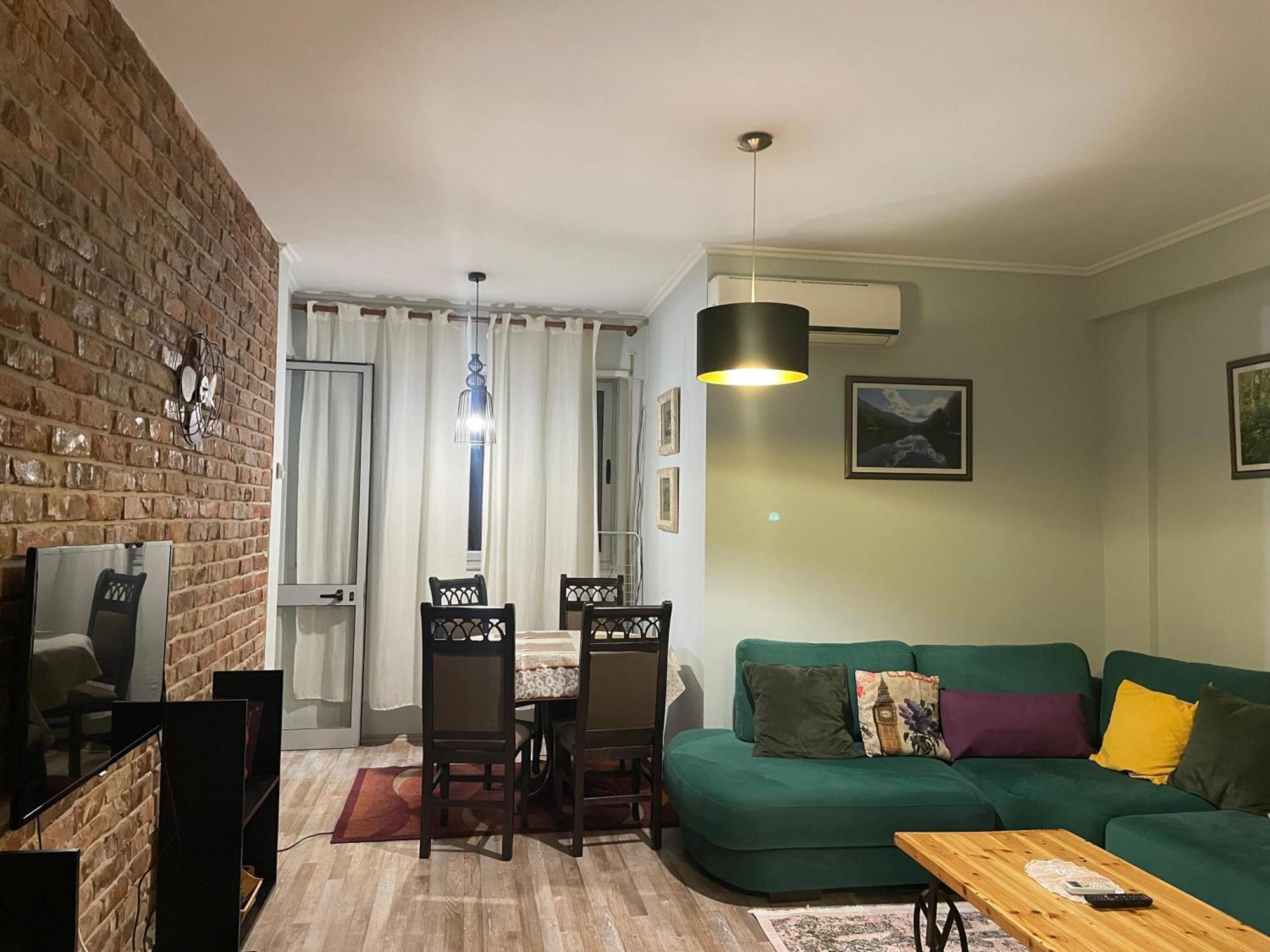 Bricks Apartment Near Pazari I Ri Tiranë Eksteriør bilde