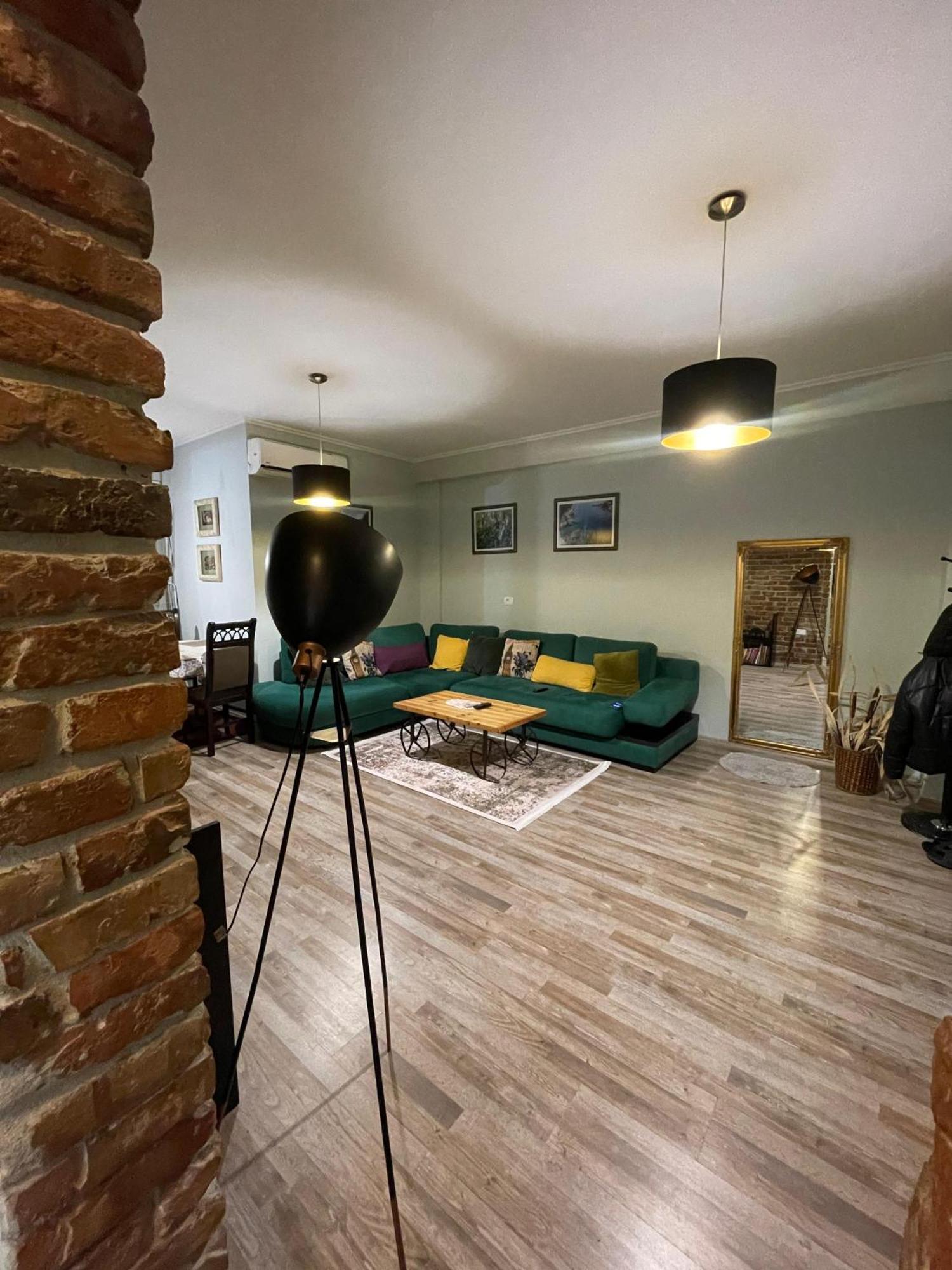 Bricks Apartment Near Pazari I Ri Tiranë Eksteriør bilde