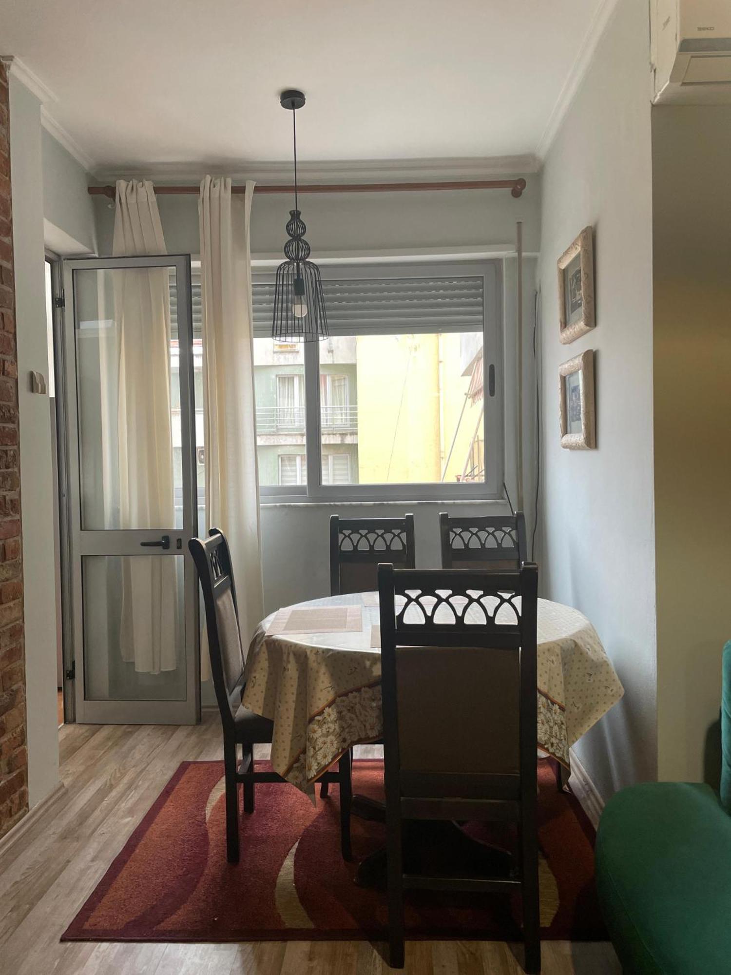 Bricks Apartment Near Pazari I Ri Tiranë Eksteriør bilde