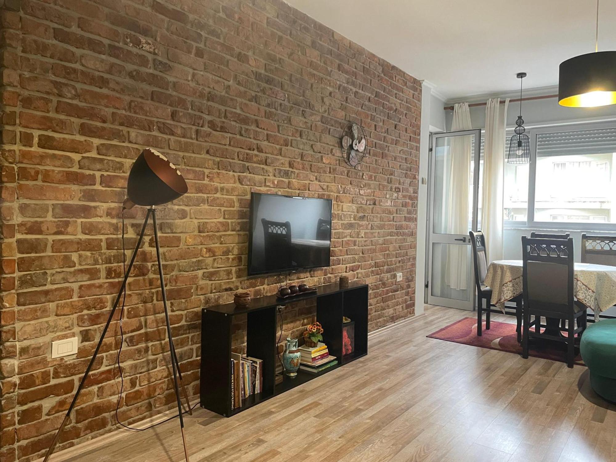 Bricks Apartment Near Pazari I Ri Tiranë Eksteriør bilde